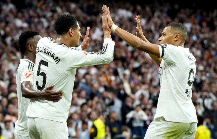 Real Madrid Menang Telak 4-0 atas Osasuna, Hattrick Vinicius Junior Warnai Laga