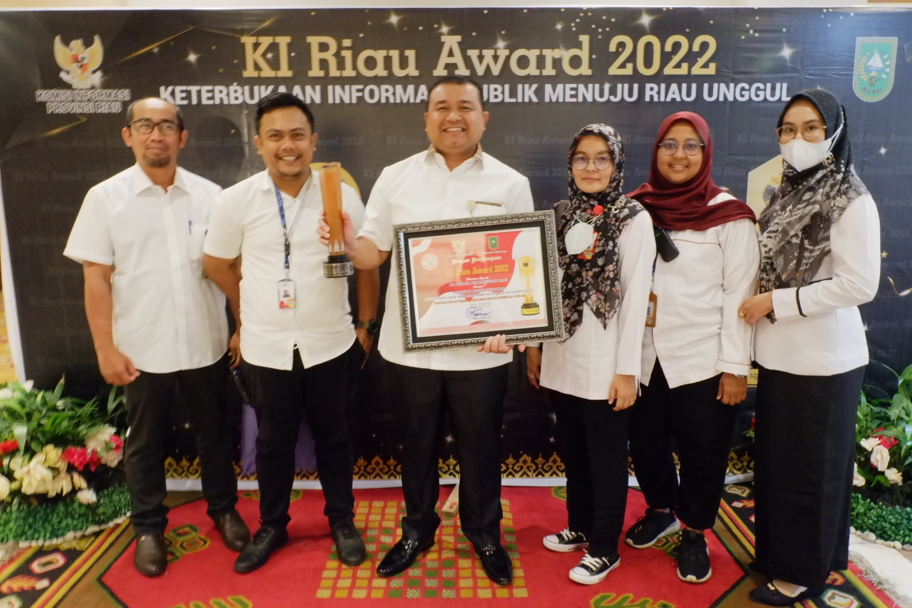 PT SPR Raih Juara I KI Riau Award 2022 Kategori BUMD