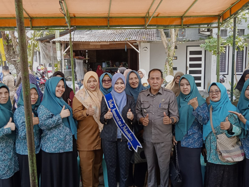 Ketua TP PKK Kota Pekanbaru Kunjungi Kelurahan Binawidya