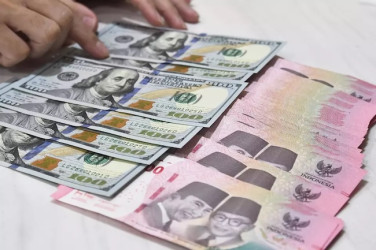 Rupiah Melemah Usai Menguat Sehari, Kini di Level Rp 16.447 per Dolar AS