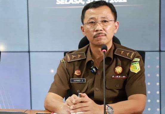 Kejati Riau Kembalikan Mobil Listrik dari Pemprov