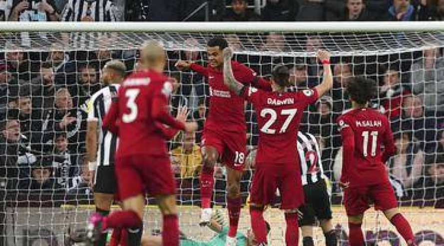 Liverpool Curi 3 Poin di St James' Park