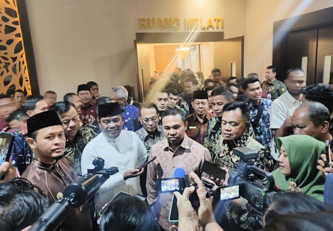 Soal Dukungan Anggaran, Gubri Janji Tak Ada Perbedaan Perlakuan Antar Daerah