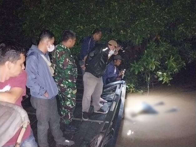 Mayat Perempuan Tanpa Identitas Ditemukan Mengapung di Sungai Intan Inhil