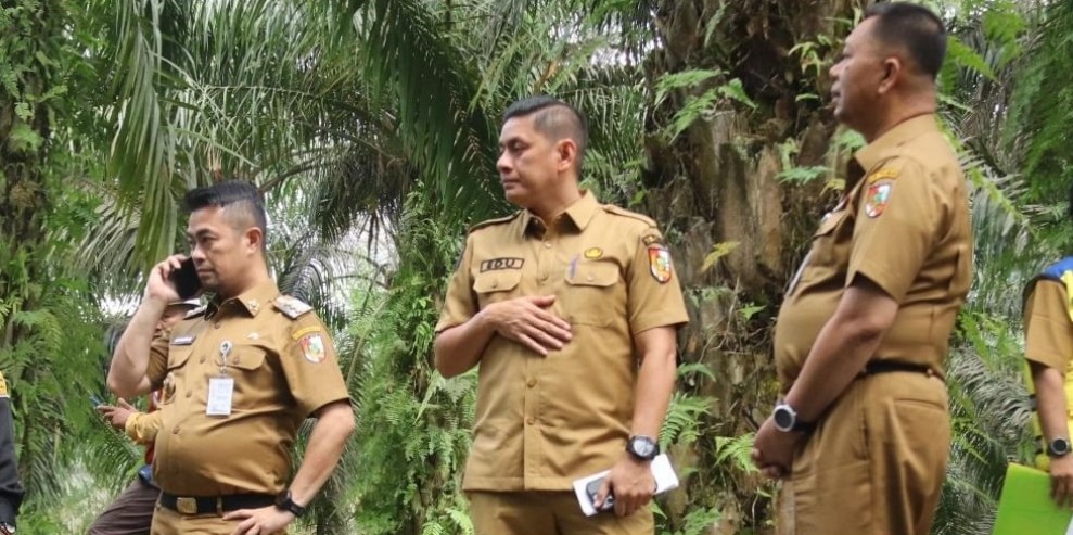Kadis PUPR Dampingi Pj Walikota Tinjau Pembangunan Jalan Baru di Rumbai Barat