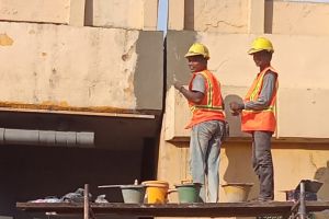 Tak Berdampak Kontruksi, Dinding Flyover di Pekanbaru Mulai Diperbaiki
