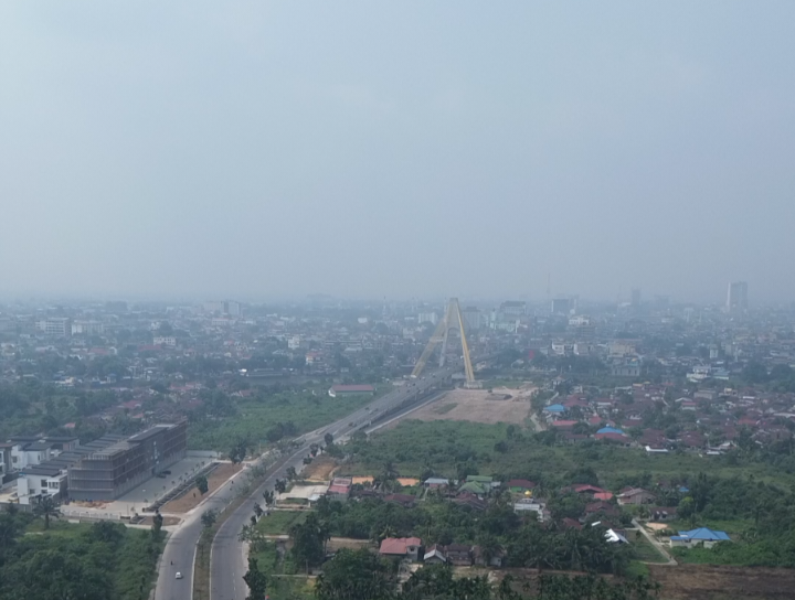Kualitas Udara Riau Capai Level Ungu, Warga Diminta Batasi Aktivitas Luar Ruangan
