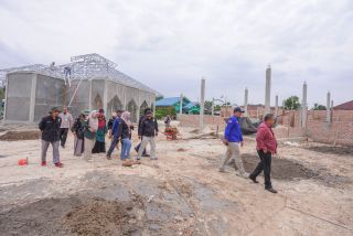 Plt Gubri Edy Nasution Bangun Pesantren Tahfiz di Taman Gembira Durilengkeng