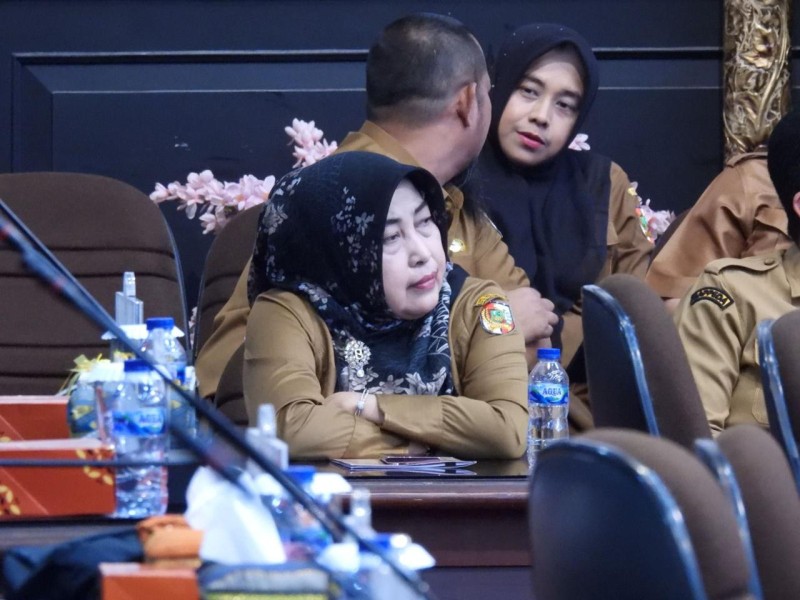 Kepala BPKAD Pekanbaru Hadiri Rapat Paripurna DPRD Bahas Dua Ranperda