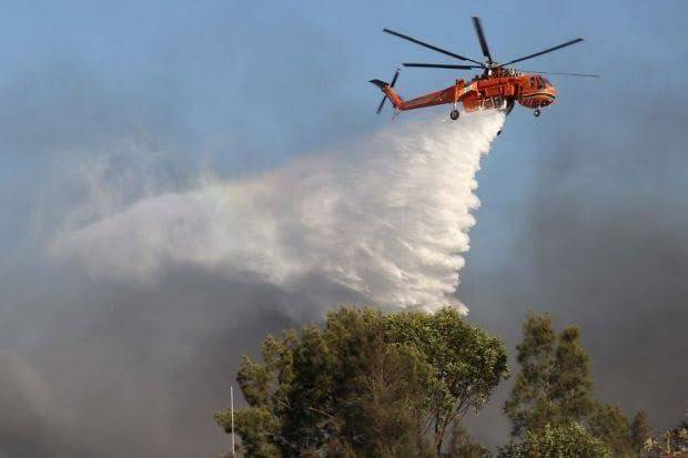 Dua Hari Helikopter Water Bombing Padamkan Kebakaran Lahan di Rohil