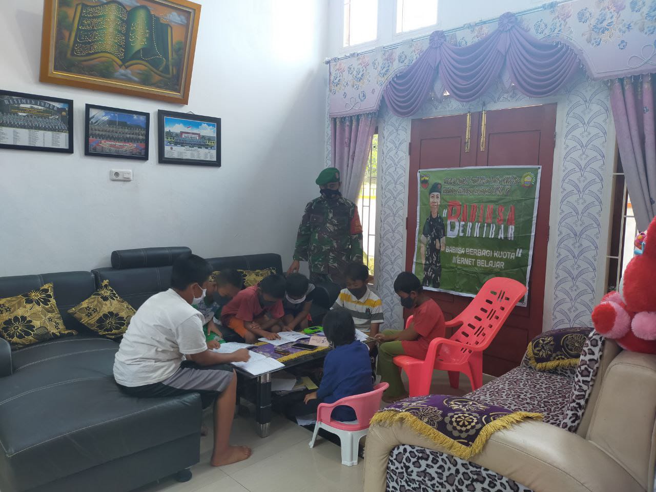 Babinsa Galakkan Program Berkibar di Wilayah Teritorial