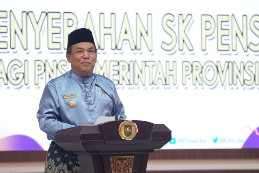 49 PNS Pemprov Riau Terima SK Pensiun