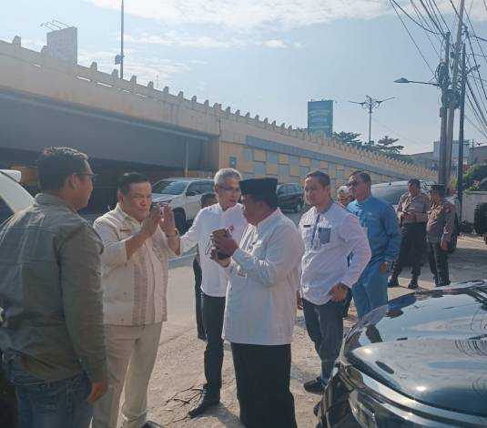 Sekdaprov Riau Turun ke Lokasi