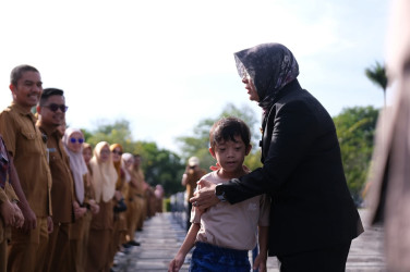 Distribusi Seragam Sekolah Gratis di Siak Tunggu APBD Perubahan, Tiap Anak Dua Seragam