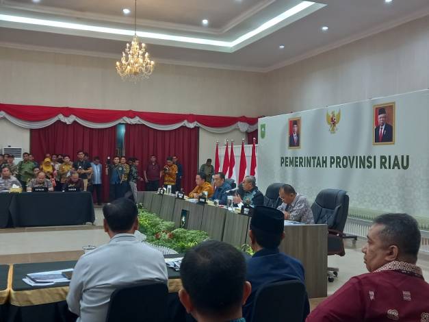 Para Kepala Daerah di Riau Curhat ke Komisi V DPR RI