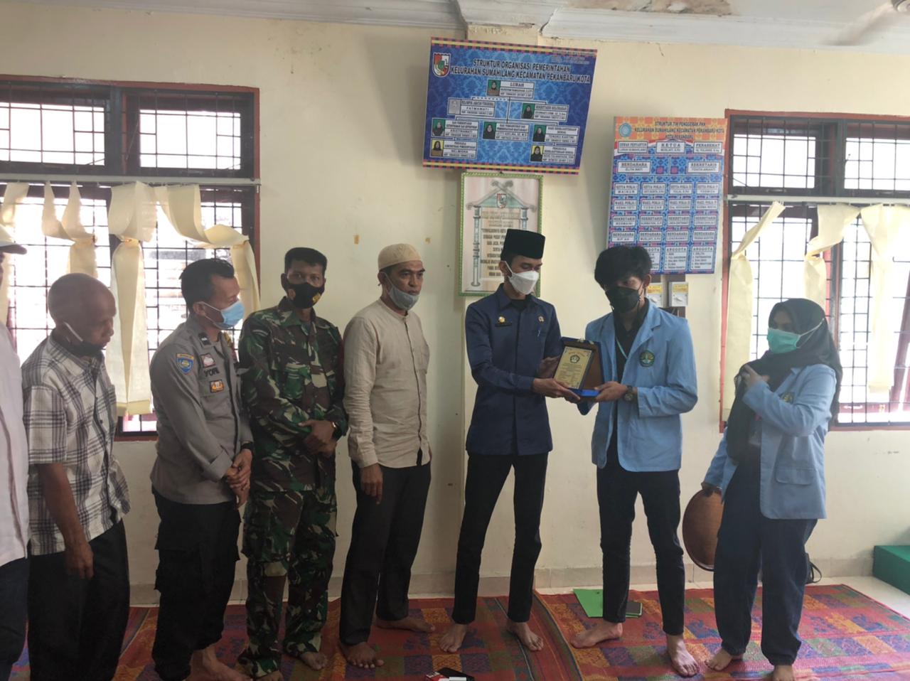 Hadiri Perpisahan Mahasiswa Kukerta Unri, Ini Pesan Babinsa Sertu Khairuddin