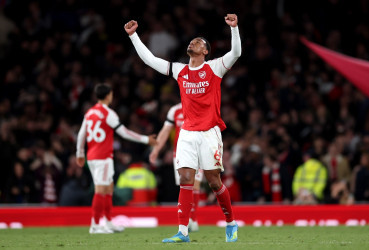 Owen Prediksi Arsenal Masih Favorit Juara Liga Inggris Meski Tak Semudah Musim Lalu