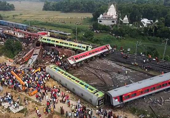 Ini Penyebab Tabrakan Maut Kereta di India yang Tewaskan 300 Orang