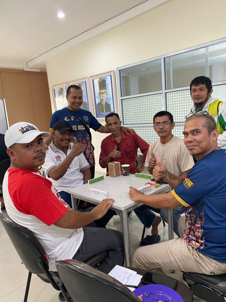 Pererat Tali Silaturahmi, PWI Riau Gelar Pertandingan Domino dan Tenis Meja