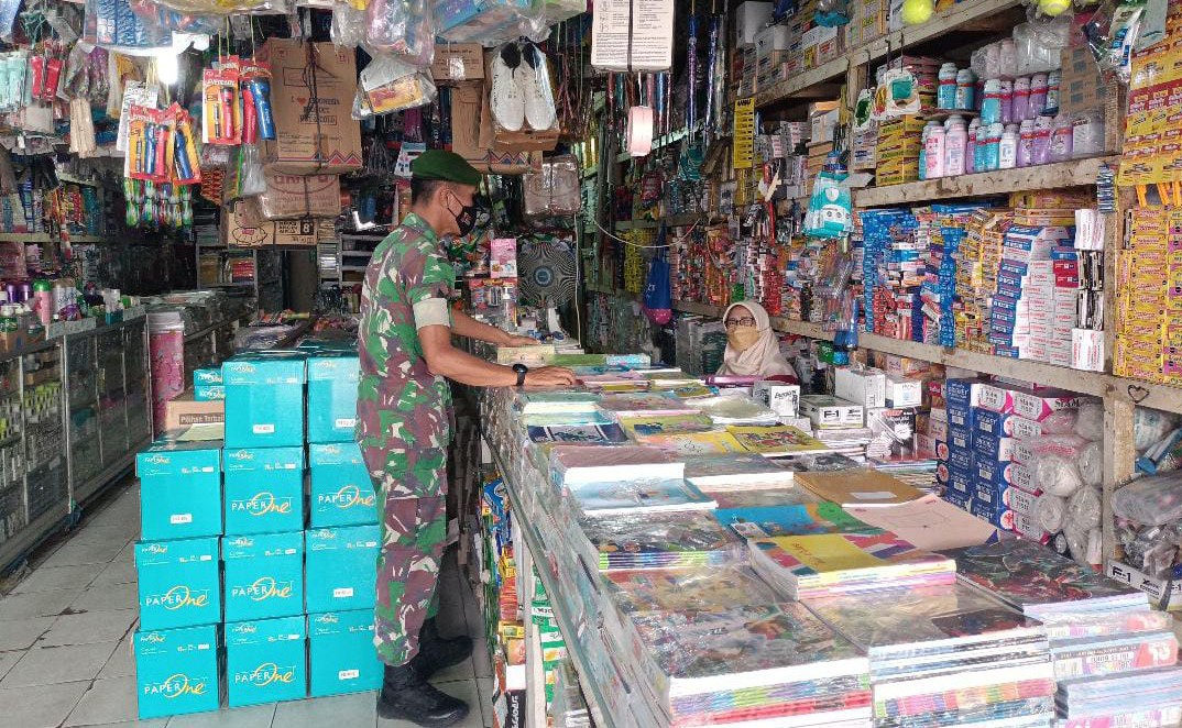 Serka TM Sihite Gencar Gelar Edukasi Prokes di Wilayah Kelurahan Kota Tinggi