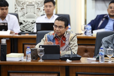 Soroti Ribuan Warga Meranti Bekerja di Malaysia, Hendry Munief Minta Kemenhan dan KKP Cari Solusi