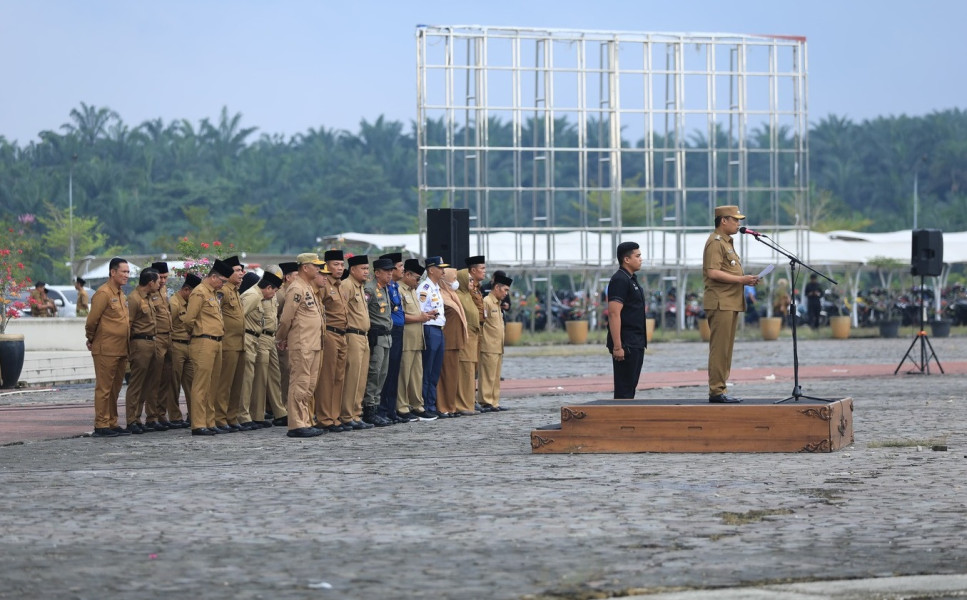 Kepala BKPSDM Ikut Apel Perdana Bersama Pj Wali Kota Pekanbaru Pasca Libur Hari Raya Idul Fitri