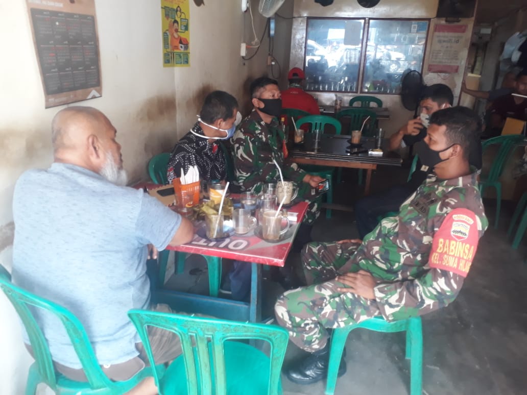 Babinsa Serda Khairuddin  Komsos dan Sosialisasi Perekrutan Komcad