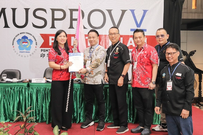 Lindawati Pimpin PSMTI Riau