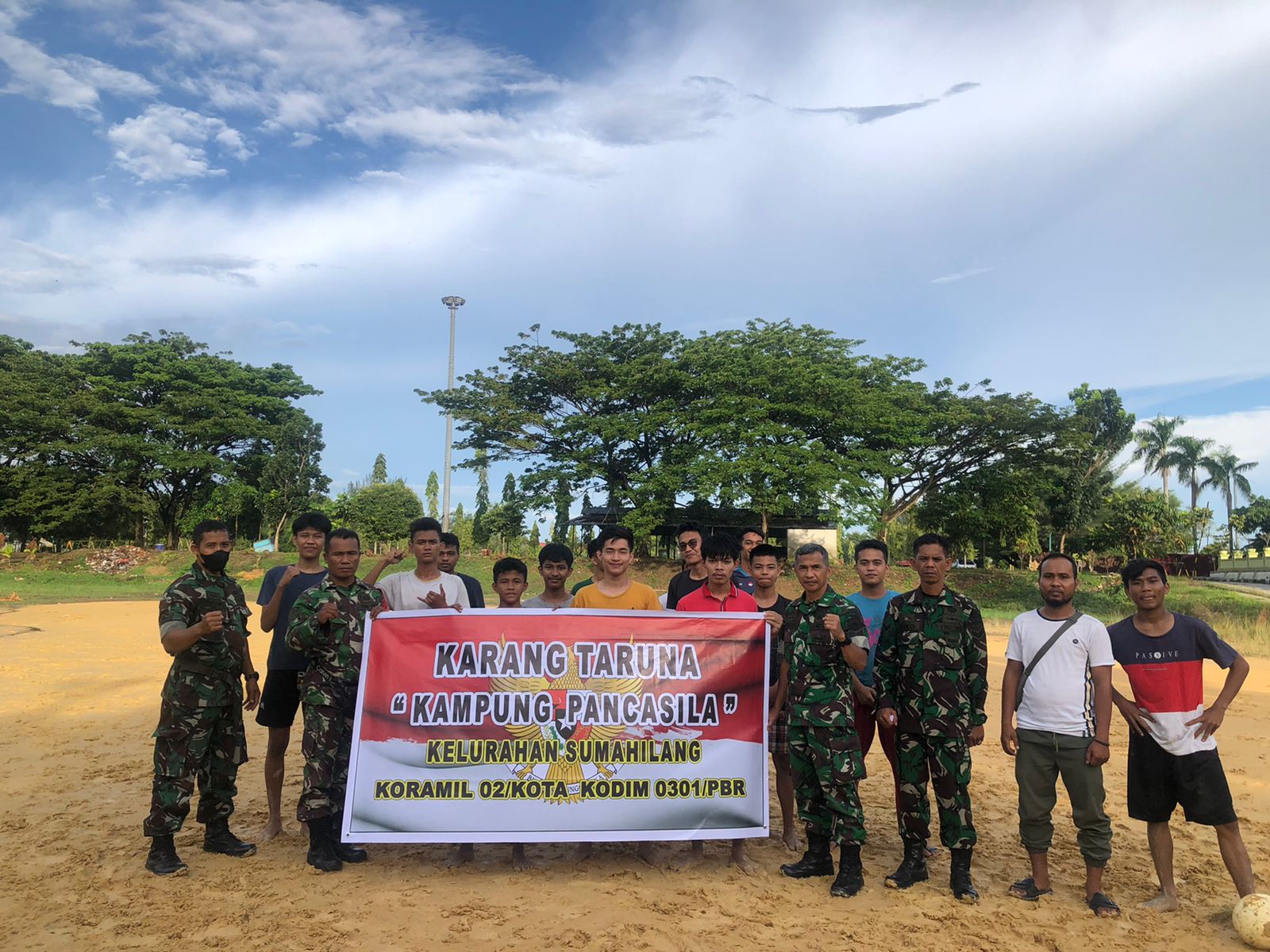 Serda Sumarsono Hadiri Pertandingan Sepakbola Ki-yam Karang Taruna di Kampung Pancasila 