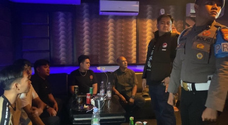 Polresta Pekanbaru Razia Tempat Hiburan Malam C7 dan D'Poin, Hasilnya Mengejutkan
