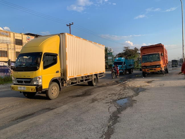 Jalan Provinsi Banyak Rusak, Ini Respon DPRD Riau