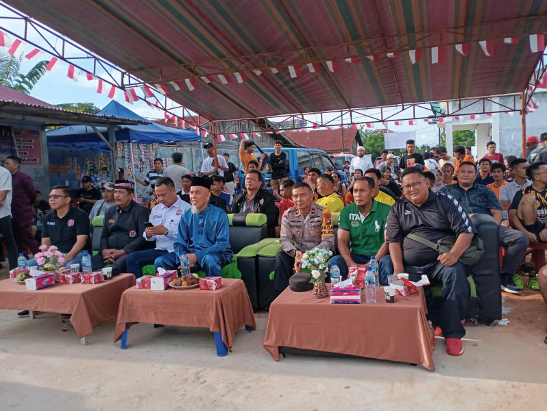 Walikota Dumai Buka Turnamen Futsal GMBD antar Pemuda Batak