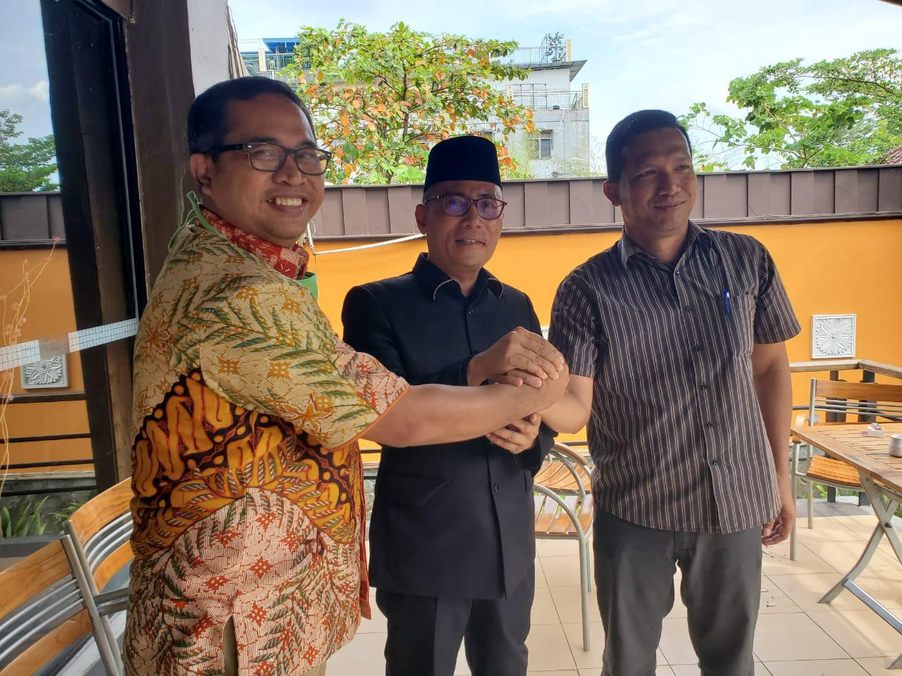 Akhiri Polemik, Demokrat Riau Kembalikan Sapi Kurban PTPN V