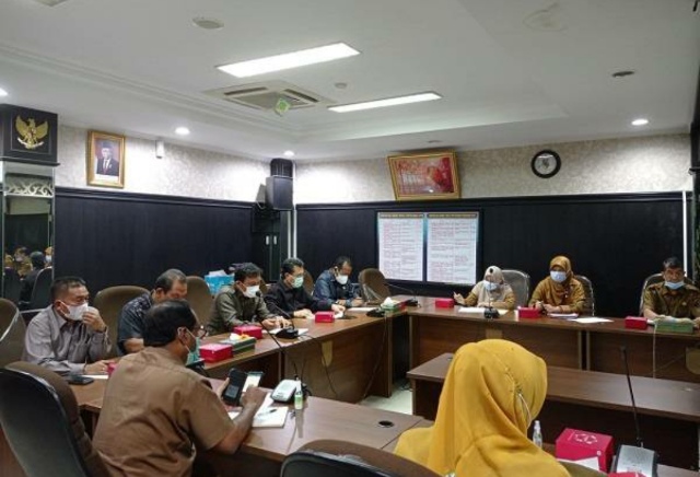 Komisi III DPRD Pekanbaru Rapat Bersama Disdik dan Kepala Sekolah