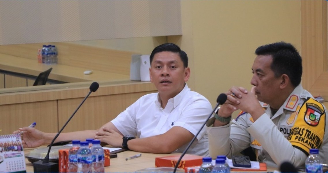 Kepala Dinas PUPR Pekanbaru Hadiri Rapat Koordinasi Tindak Lanjut Pasca Kebakaran Gedung Perkantoran Tenayan Raya