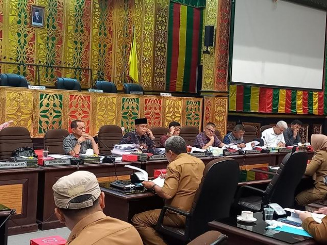 Komisi I DPRD Pekanbaru Hearing Dengan Camat se Pekanbaru, Bahas Insentif RT/RW hingga Masjid Paripurna
