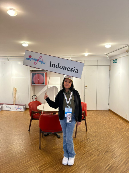 Membanggakan, Aurellie Harumkan Indonesia pada Kompetisi Sanremo Junior di Italy