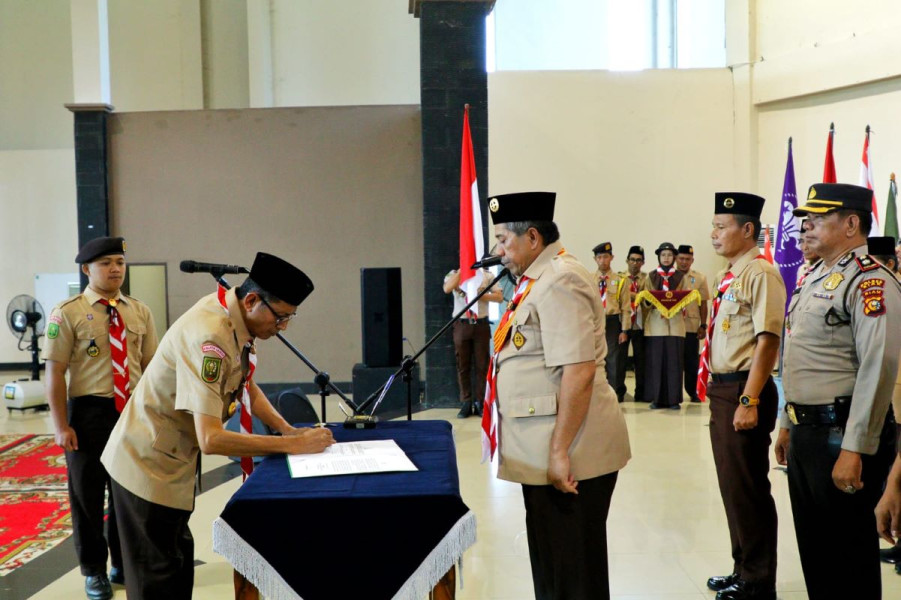 Bupati Siak Drs Alfedri MSi Resmi Dilantik Jadi Kamabicab