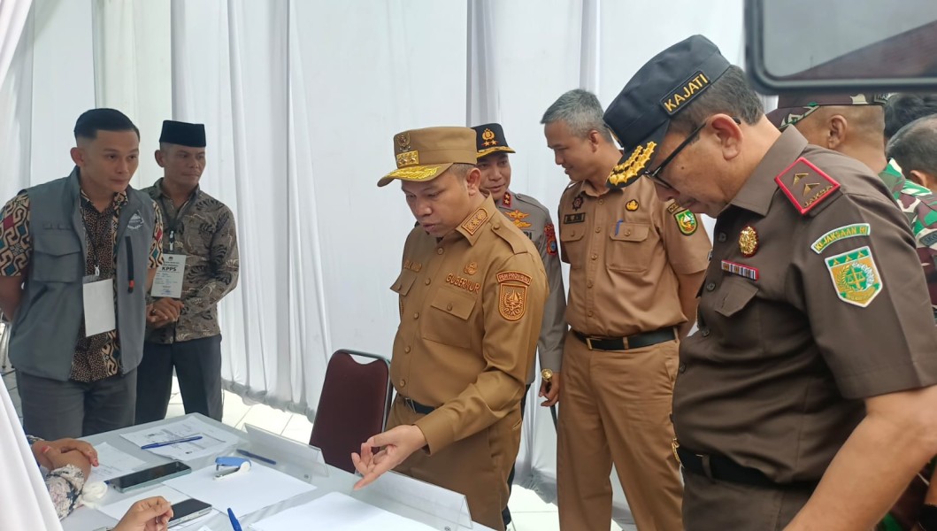 Gubri  Kunjungi TPS RS Siak: Semoga Tak Ada  Lagi PSU Ulang!