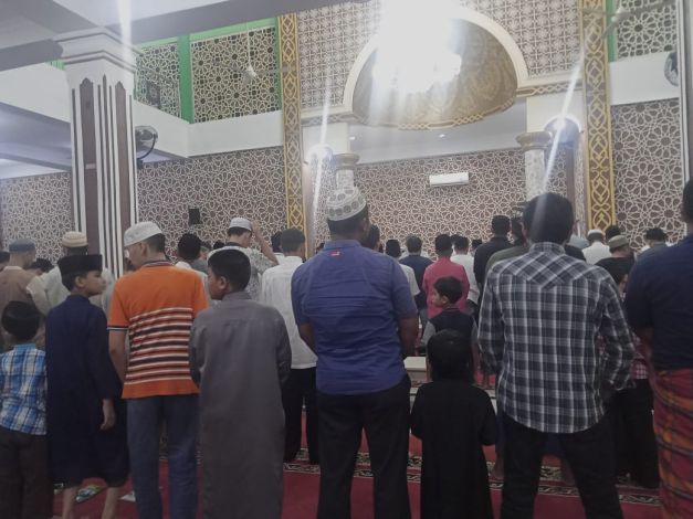 Malam Ini Ribuan Umat Muslim Pekanbaru Mulai Salat Tarawih, Besok Puasa Ramadan