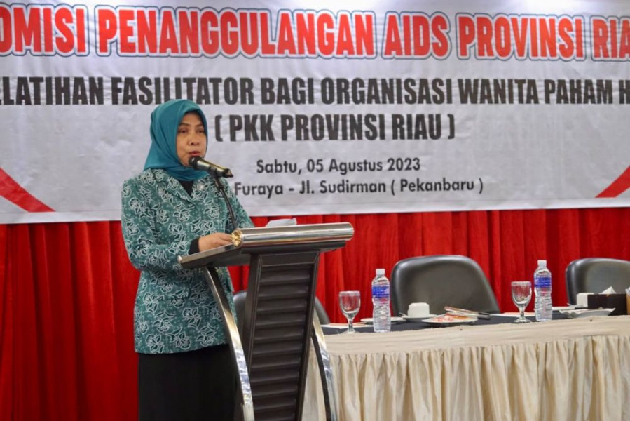 Ketua I TP-PKK Riau : Mari Satukan Tekad, Tanggulangi HIV/AIDS