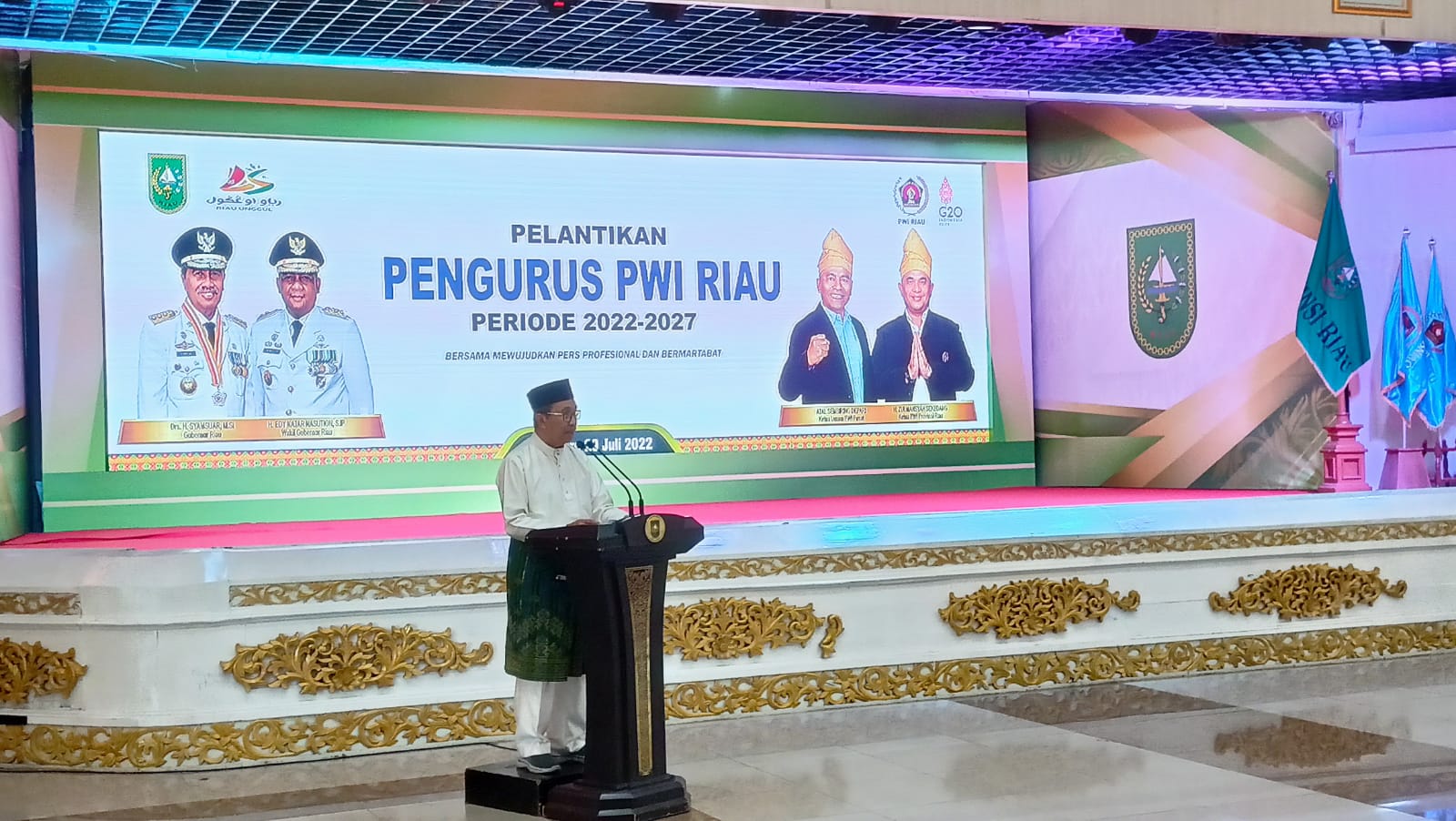 Dari Pelantikan PWI Riau, Gubri Syamsuar:  PWI Riau Harus  Tingkatkan Profesionalitas Wartawan
