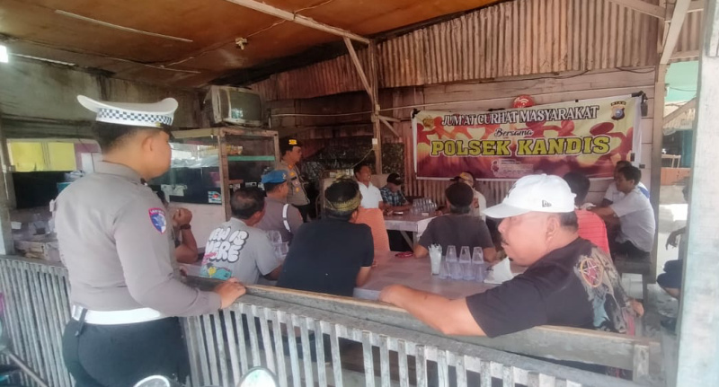 Polsek Kandis Gelar Jum’at Curhat , Warga Apresiasi Komitmen Polri Jaga Keamanan dan Tertib Lalu Lintas
