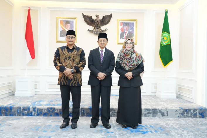 Dilantik Menteri Agama, Prof Leny Nofianti Jadi Perempuan Pertama Jabat Rektor UIN Suska Riau