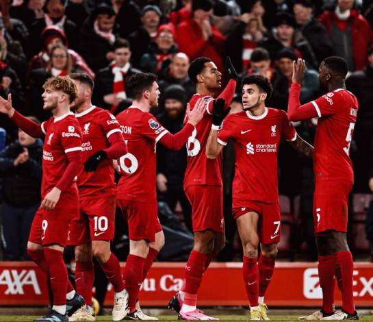 Cukur Chelsea 4-1, Liverpool Kokoh di Puncak Klasemen Liga Inggris