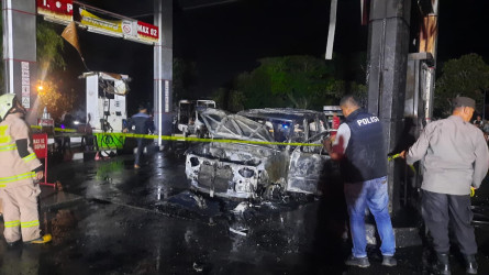 Polisi Selidiki Penyebab Kebakaran Mobil di SPBU Hangtuah