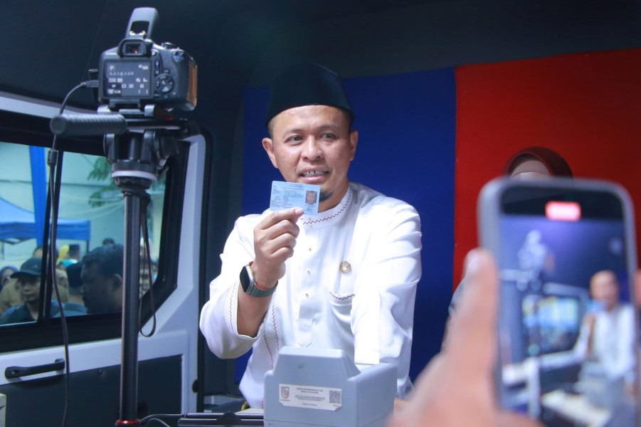 Walikota Janji Mudahkan Layanan Administrasi Warga Pekanbaru