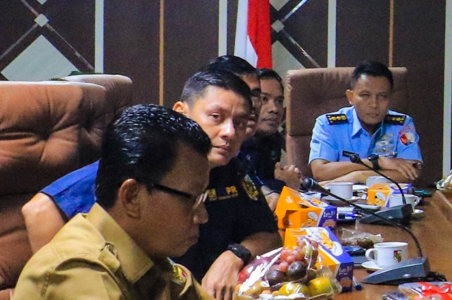 PUPR Pekanbaru Siagakan Peralatan di Lokasi Rawan Banjir