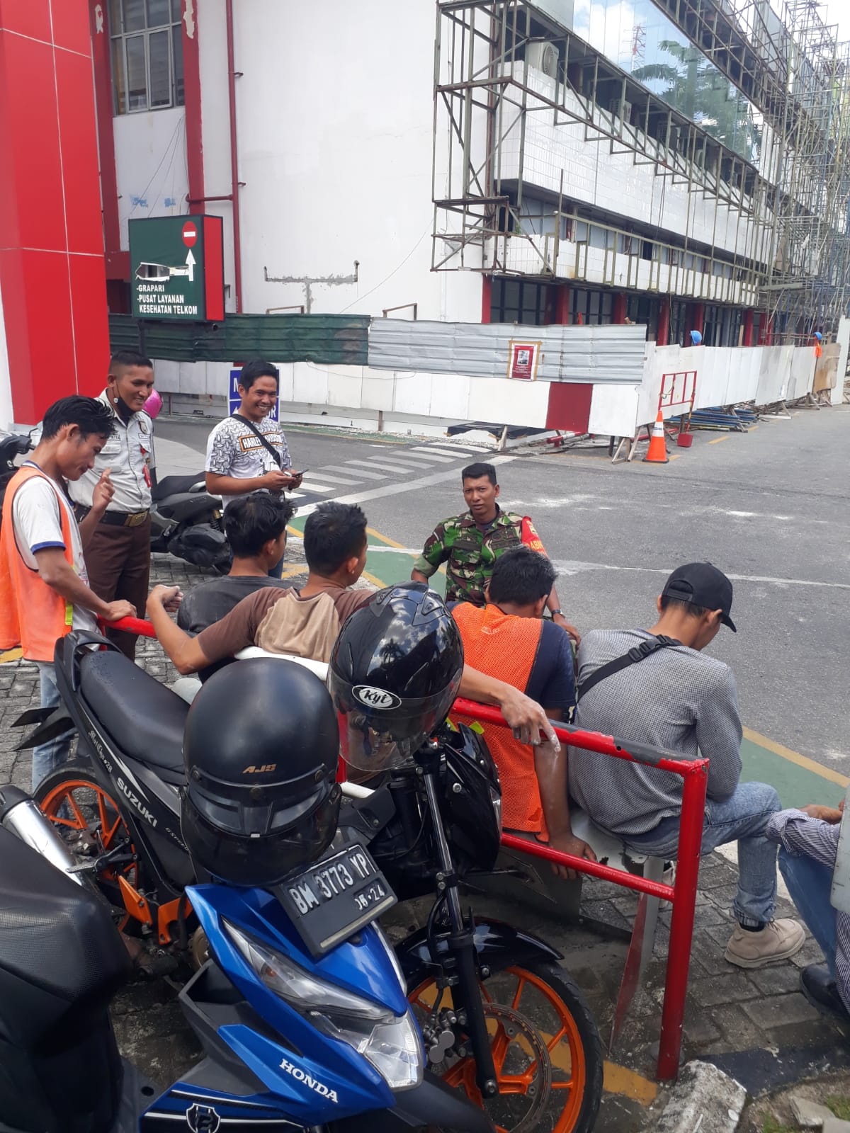 Sertu Khairuddin Edukasi Pemuda Tentang Bahaya Narkoba dan Paham Radikalisme 