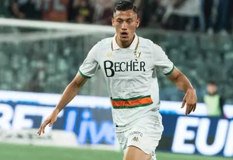 Main Lawan AC Milan, Tim Jay Idzes Dipermalukan